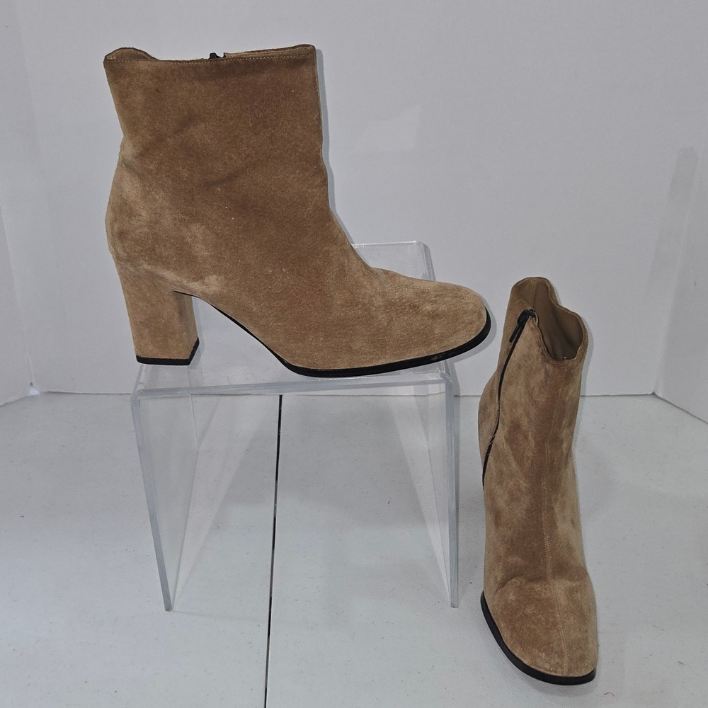 Newport News Easy Style Tan Suede Ankle Boots Block Heel Square Toe 9B AC631